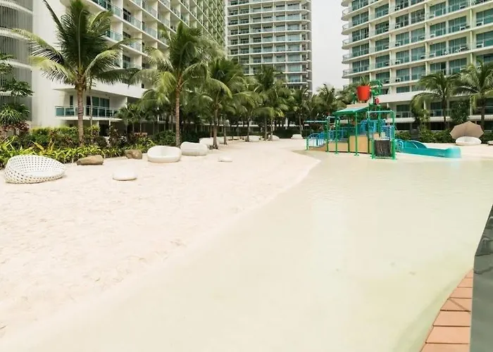 Cozy Azure Urban Residences *